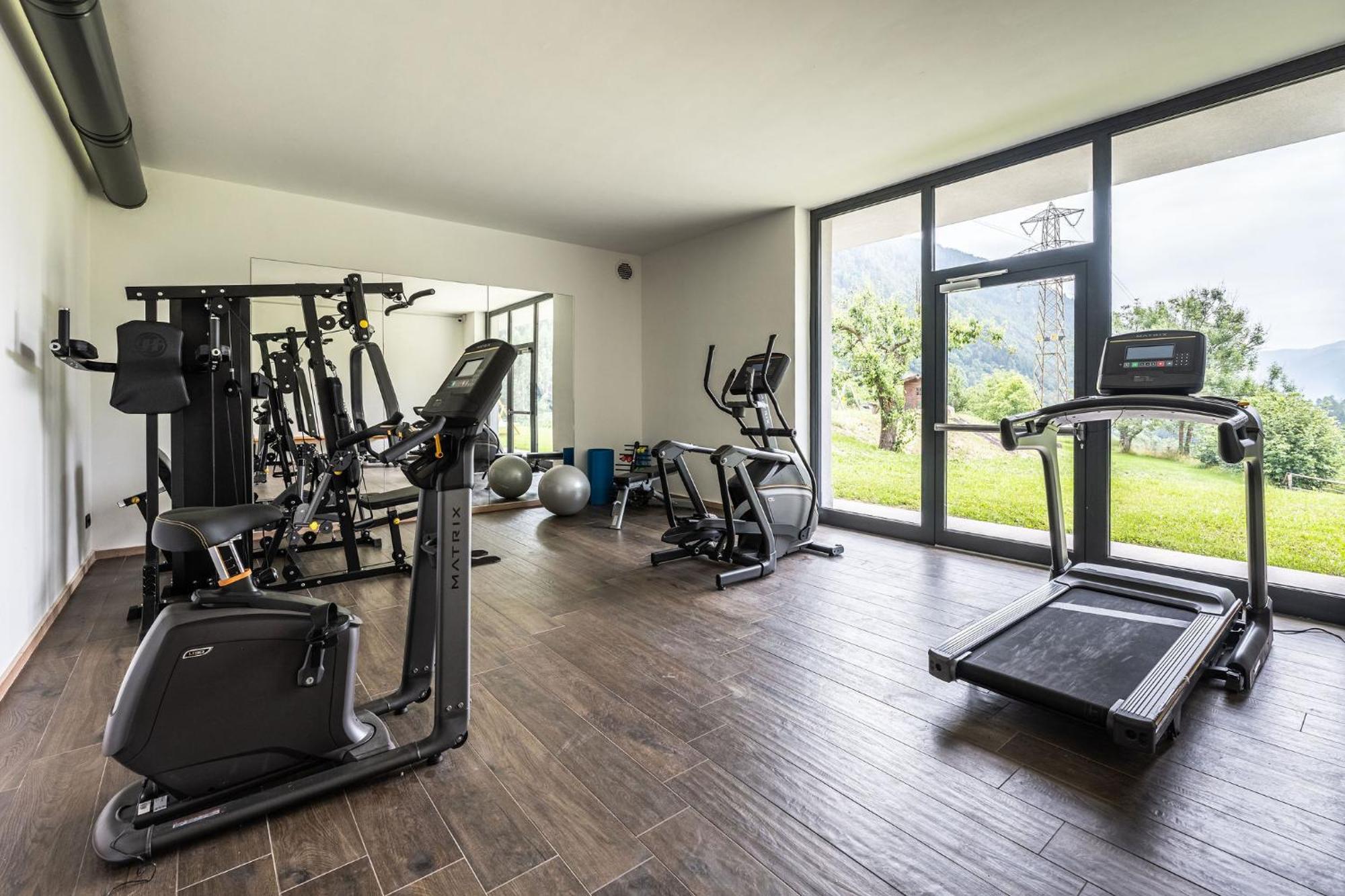 Gaia Residence Hotel Mezzana  Dış mekan fotoğraf
