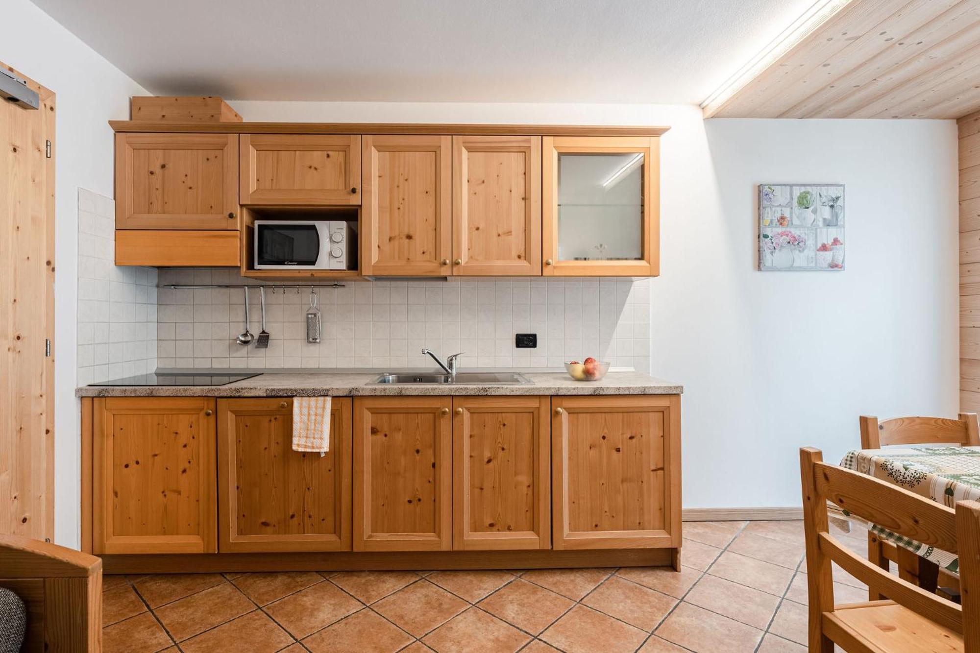 Gaia Residence Hotel Mezzana  Dış mekan fotoğraf