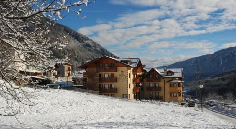 Gaia Residence Hotel Mezzana  Dış mekan fotoğraf
